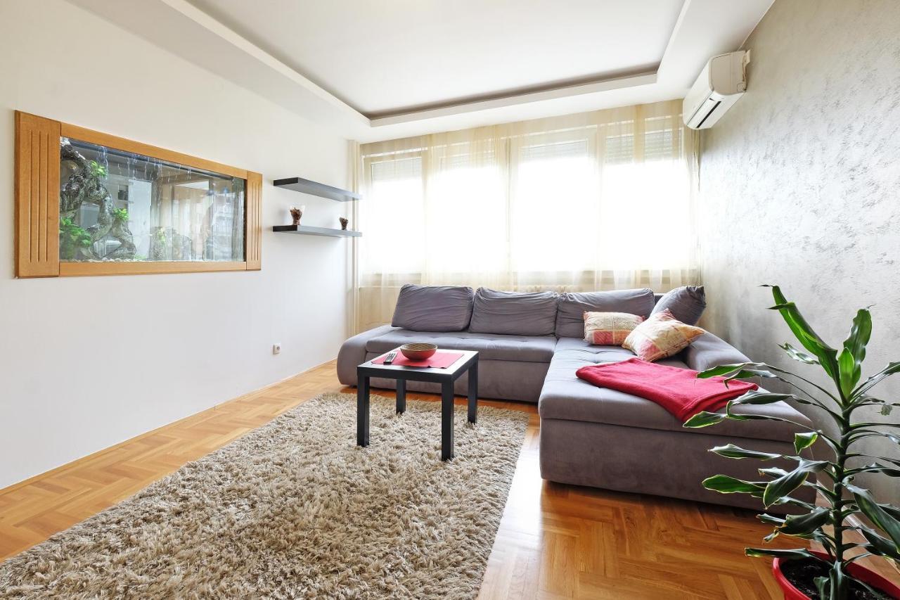 Big Blue Apartment - Belgrado Exterior foto