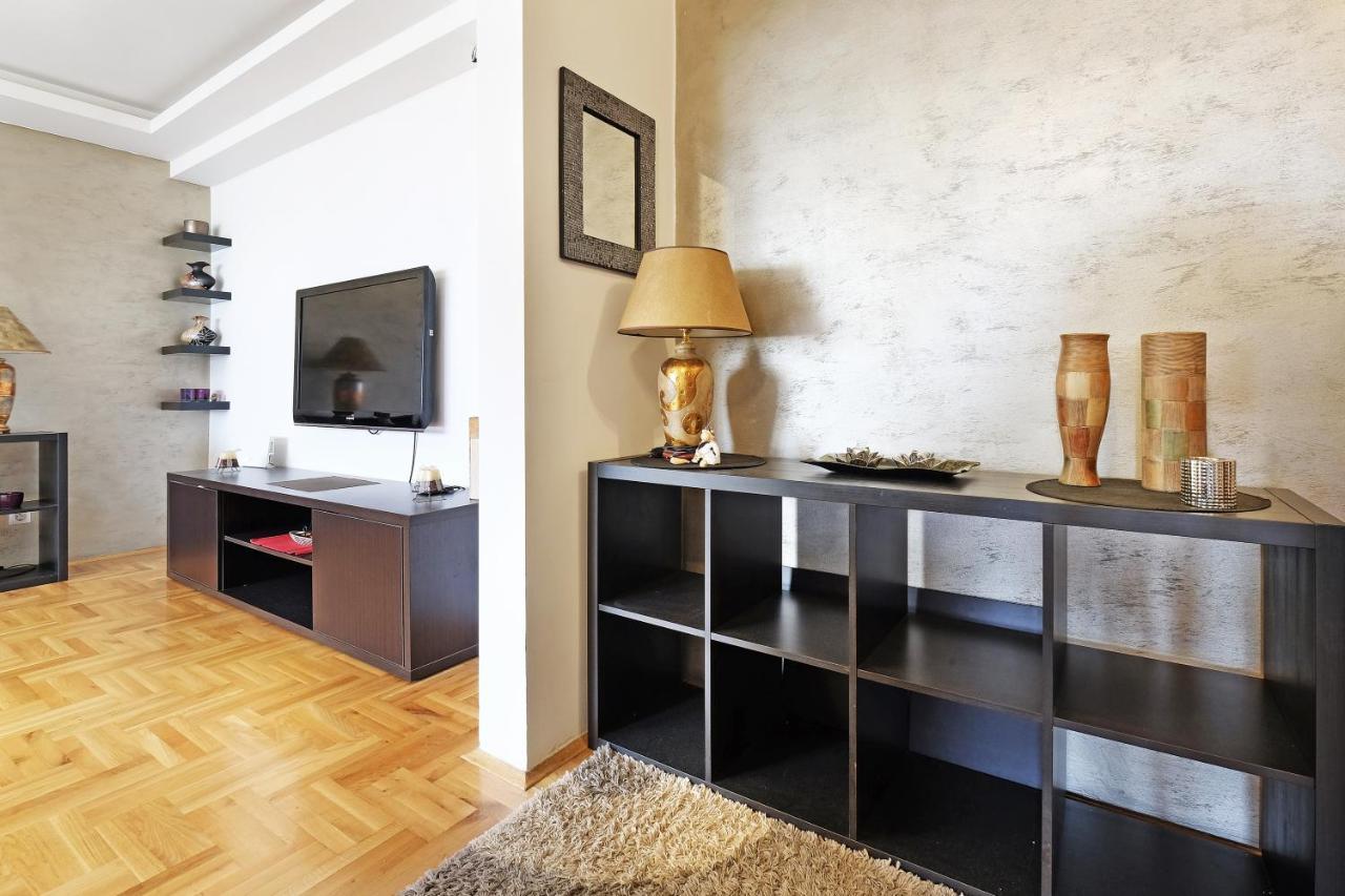 Big Blue Apartment - Belgrado Exterior foto